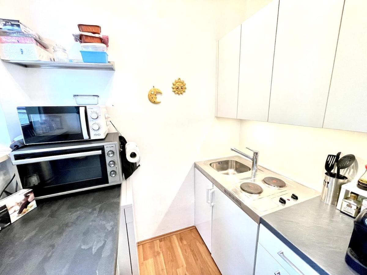 Free Parking - Quiet Apartment With Wi-Fi And Kitchen Innsbruck Exterior photo